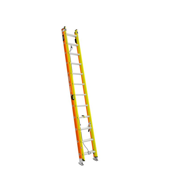 Escalera extensible de fibra de vidrio Werner Glidesafe de 24 pies de alto, tipo IA, capacidad de 300 lb