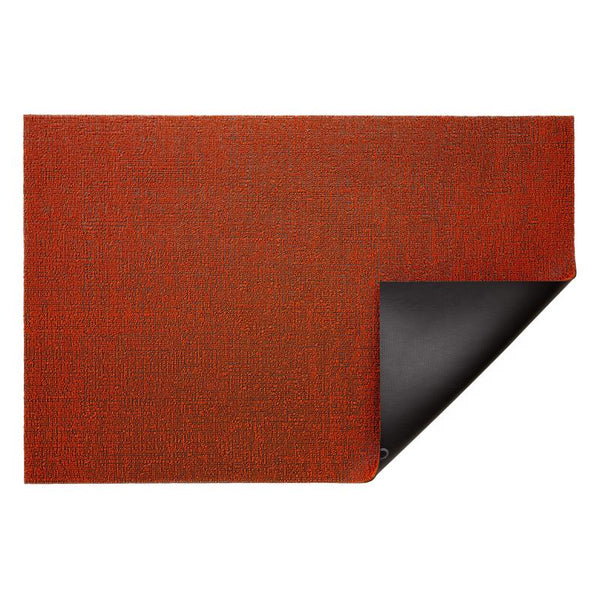Felpudo de vinilo liso de color naranja de Chilewich de 18 pulgadas de ancho por 28 pulgadas de largo