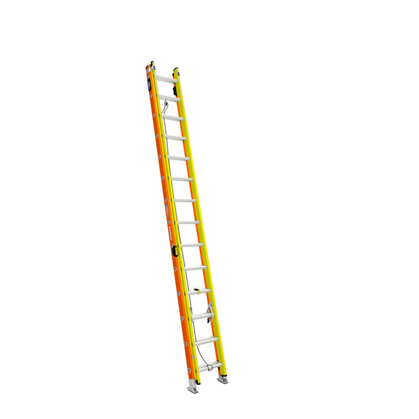 Escalera extensible de fibra de vidrio Werner Glidesafe de 28 pies de alto, tipo IA, capacidad de 300 lb