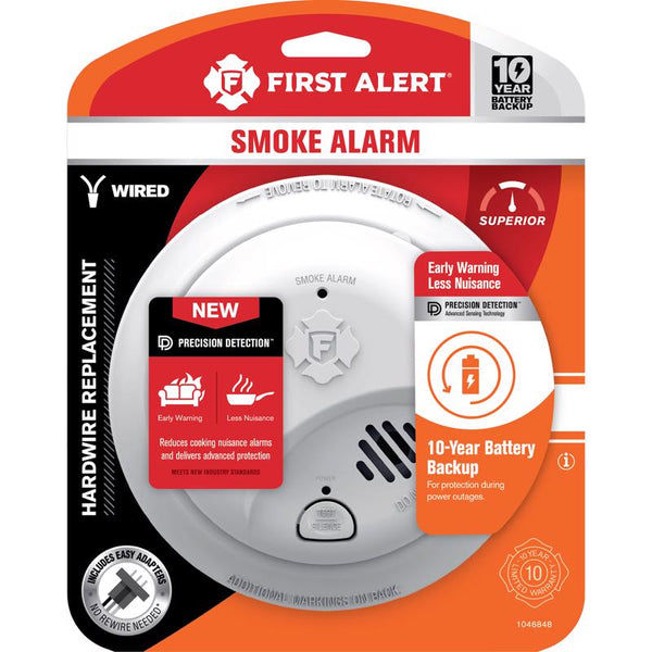 Detector de humo por ionización con interconexión First Alert cableado con respaldo de batería