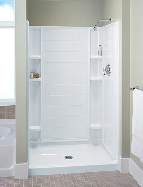 Conjunto de ducha de pared Sterling Ensemble en color blanco