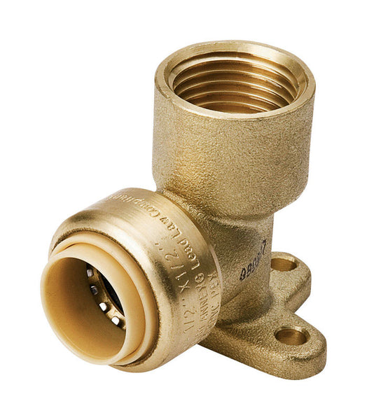 Codo de latón con oreja abatible de 3/4 pulg. y rosca FPT de 3/4 pulg. de diámetro Mueller ProLine
