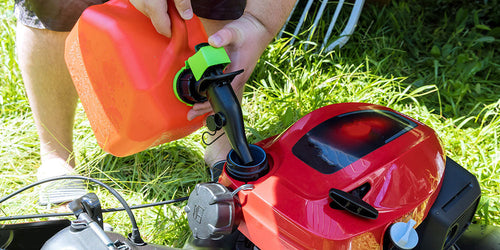 Gasolina sin plomo y su equipo de jardinería: Por qué son importantes los sustitutos del plomo