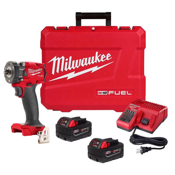 Kit de llave de impacto compacta sin escobillas inalámbrica Milwaukee M18 FUEL de 3/8 pulg. (batería y cargador)