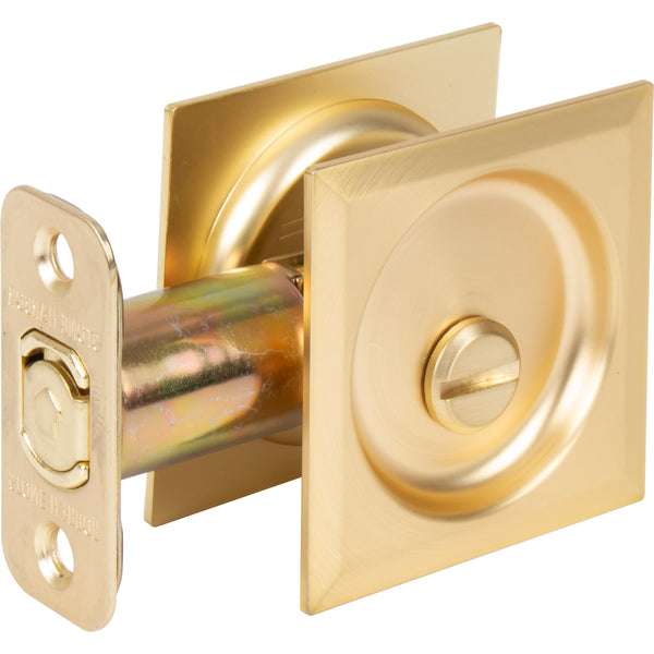 Cerradura de privacidad contemporánea para puerta de bolsillo cuadrada con pestillo de 2-3/8" - Latón satinado