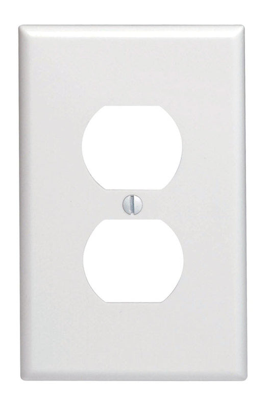 Leviton White 1 gang Plastic Duplex Outlet Wall Plate 1 pk (Pack of 20)