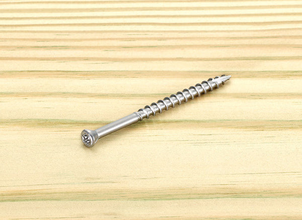 Tornillos para cubierta con cabeza embellecedora en forma de estrella plateada Starborn Deckfast No. 8 X 2-1/2 pulg. L, paquete de 2500