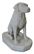 Estatua de perro labrador sentado – Aspecto de granito natural – 31" de altura