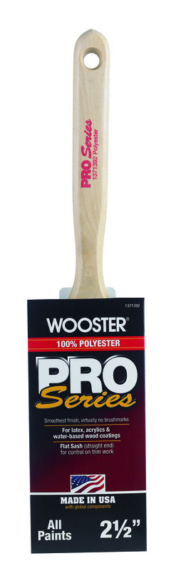Wooster  Pro Series  2 1/2 in. W Flat  Paint Brush
