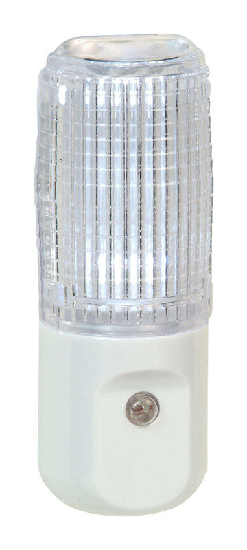 Amertac 71107CC 4.875" X 1.375" X 2" White Clear Lens LED Night Light