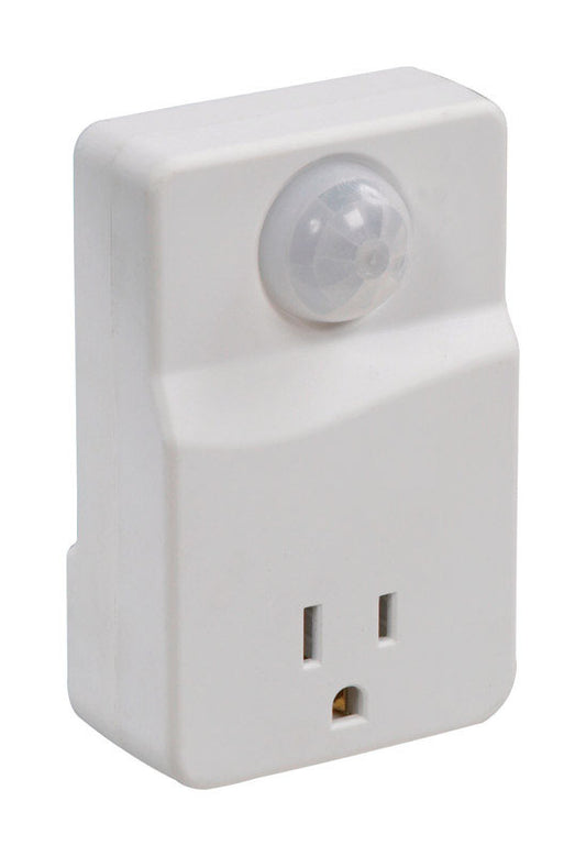 Amertac White Motion Activated Plug In Light Control 1 pk